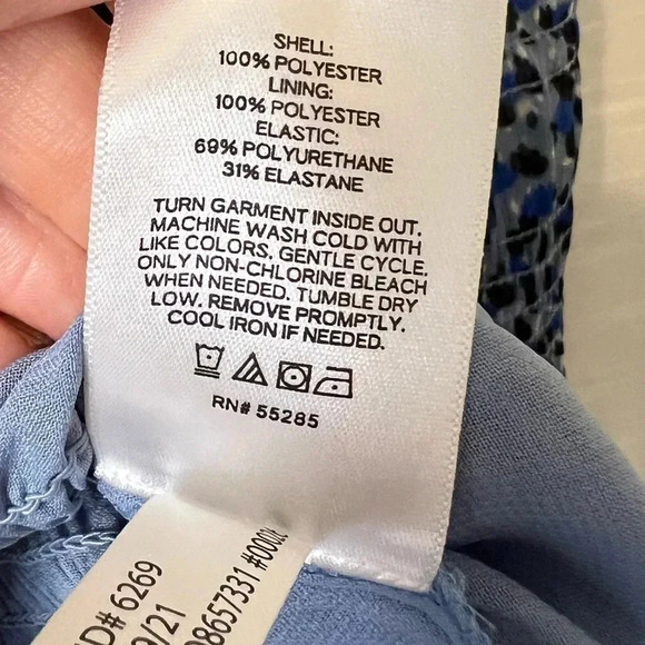 Express NWT Leopard Print Smocked Balloon Sleeve Peplum Top - Picture 10 of 10